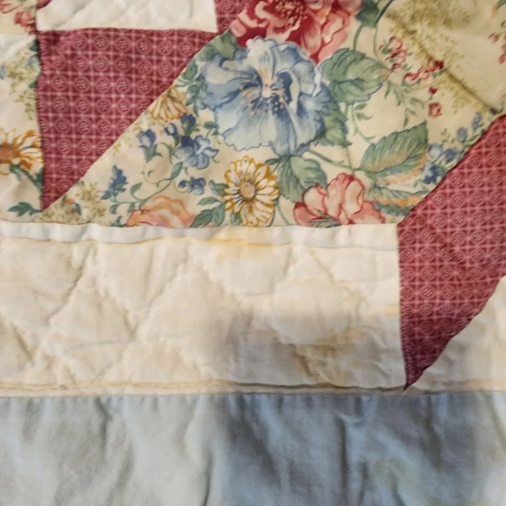 Vintage‎ Quilted Patchwork Baskets, Flowers, Purple, Blue 56x46. See Photos!!